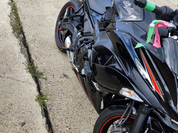 2017 Kawasaki Ninja 650, чёрный - вид 2
