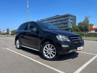 2011 Mercedes-Benz M-Класс 350 II (W164) Рестайлинг, чёрный, 1850000 рублей, вид 3