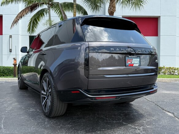 2022 Land Rover Range Rover P400 MHEV V, серый, 16463519 рублей - вид 5