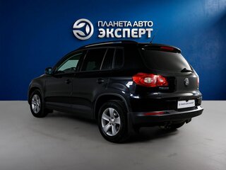 2011 Volkswagen Tiguan I, чёрный, 970000 рублей, вид 3