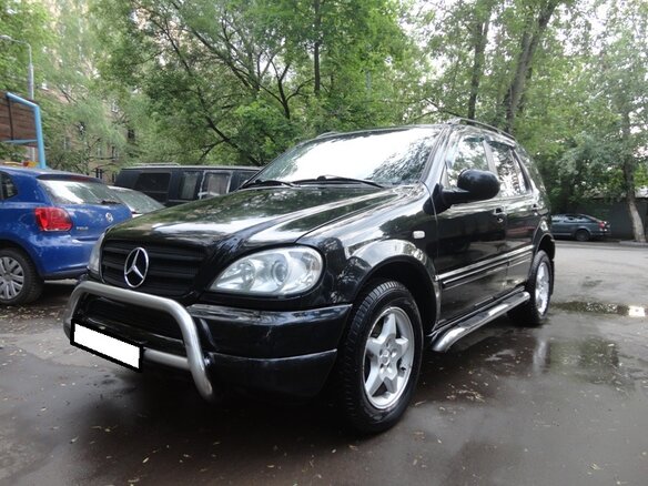 1999 Mercedes-Benz M-Класс 320 I (W163), чёрный - вид 4