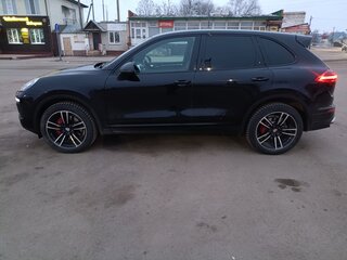 2015 Porsche Cayenne Diesel II Рестайлинг (958), чёрный, 3600000 рублей, вид 3