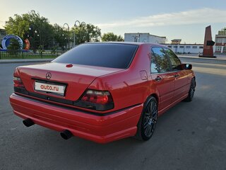 1997 Mercedes-Benz S-Класс 300 III (W140) Рестайлинг, красный, 1550000 рублей, вид 3