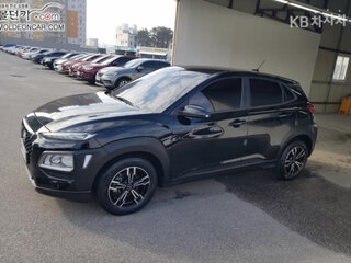 2023 Hyundai Kona I Рестайлинг, чёрный, 1299999 рублей, вид 1