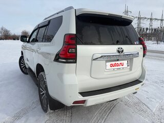 2019 Toyota Land Cruiser Prado 150 Series Рестайлинг 2, белый, 4950000 рублей, вид 3