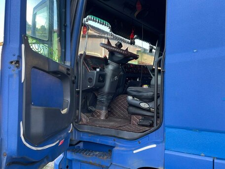 2002 Mercedes-Benz Actros, синий, 2800000 рублей, вид 4