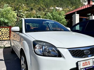 2011 Kia Rio II Рестайлинг, белый, 1000000 рублей, вид 4