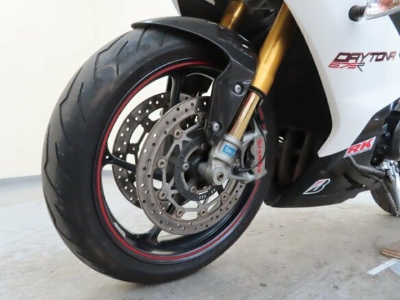 2010 Triumph Daytona 675, белый, 849000 рублей - вид 19