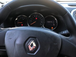 2018 Renault Logan II, белый, 470000 рублей, вид 4