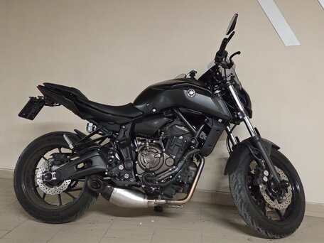 2018 Yamaha MT-07 (FZ-07), чёрный, 695000 рублей, вид 1