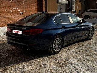 2019 BMW 5 серии 520d xDrive VII (G30/G31/G38), синий, 3500000 рублей, вид 5