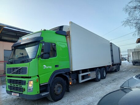 2009 Volvo FM, зелёный, 5100000 рублей, вид 2