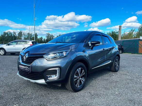 2017 Renault Kaptur I, чёрный