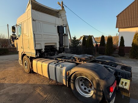 2018 DAF XF 105, белый, 6100000 рублей, вид 2