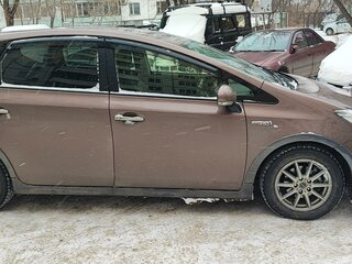 2015 Toyota Prius Alpha I (ZVW40/41) Рестайлинг, коричневый, 1650000 рублей, вид 3