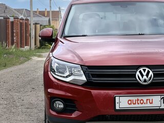 2012 Volkswagen Tiguan I Рестайлинг, красный, 1350000 рублей, вид 2