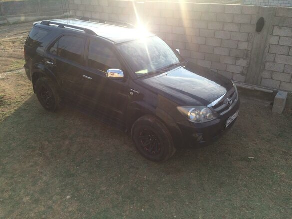 2008 Toyota Fortuner I, чёрный - вид 2