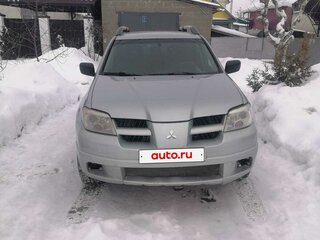 2006 Mitsubishi Outlander I, серебристый, 950000 рублей, вид 3