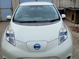 2012 Nissan Leaf I (ZE0/AZE0), белый, 730000 рублей, вид 5