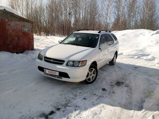 1997 Nissan R'nessa, белый, 395000 рублей, вид 1