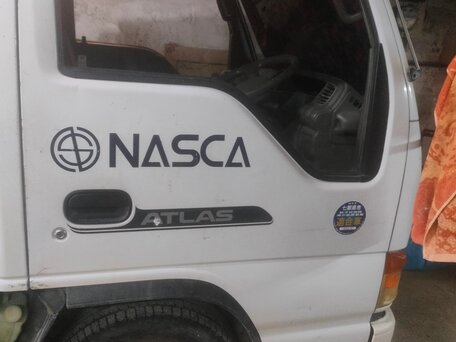 1996 Nissan Atlas, белый, 1600000 рублей, вид 2