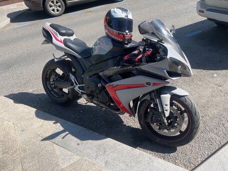 2007 Yamaha YZF-R1, серый, 780000 рублей, вид 5