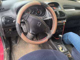 2004 Peugeot 206, красный, 190000 рублей, вид 4