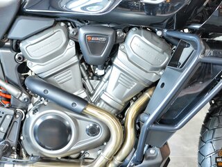 2022 Harley-Davidson Pan America, чёрный, 1890000 рублей, вид 4