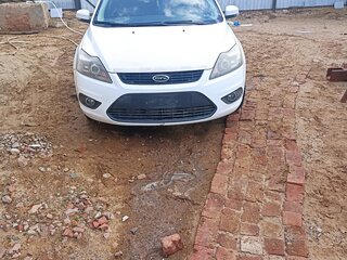 2011 Ford Focus II Рестайлинг, белый, 450000 рублей, вид 1