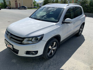 2013 Volkswagen Tiguan I Рестайлинг, белый, 1520000 рублей, вид 1