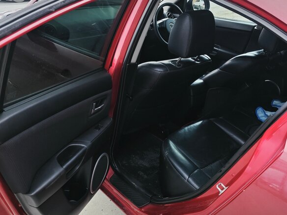 2004 Mazda 3 I (BK), красный, 500000 рублей - вид 15