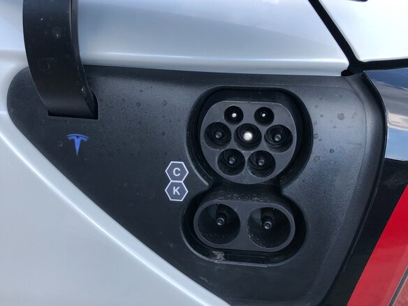 2021 Tesla Model Y Long Range Dual Motor I, белый, 6500000 рублей - вид 8