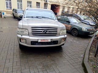 2004 Infiniti QX56 I, серебристый, 2000000 рублей, вид 2