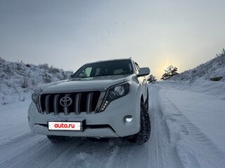 2016 Toyota Land Cruiser Prado 150 Series Рестайлинг 1, белый, 3650000 рублей, вид 4