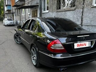 2006 Mercedes-Benz E-Класс 280 III (W211, S211) Рестайлинг, чёрный, 850000 рублей, вид 3