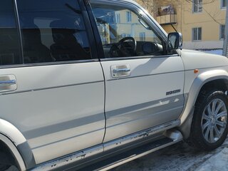 1999 Isuzu Bighorn II, белый, 1000000 рублей, вид 3