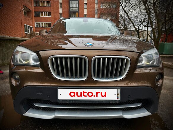 2011 BMW X1 28i I (E84), коричневый, 1500000 рублей - вид 12