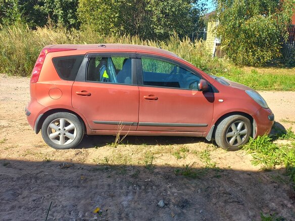 2007 Nissan Note I, коричневый, 400000 рублей - вид 1