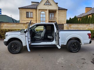 2018 Ford F-150 XIII Рестайлинг, белый, 5490000 рублей, вид 2