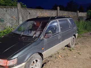 1994 Mitsubishi Space Wagon II, зелёный, 100000 рублей, вид 3