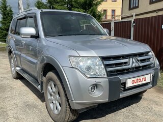 2011 Mitsubishi Pajero IV Рестайлинг 1, серебристый, 2100000 рублей, вид 1