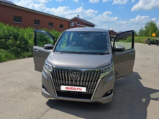 2017 Toyota Esquire I Рестайлинг, серый, 2500000 рублей, вид 3