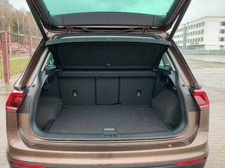 2018 Volkswagen Tiguan II, коричневый, 2700000 рублей, вид 4