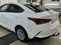 2020 Hyundai Solaris II, белый, 1700000 рублей - вид 3