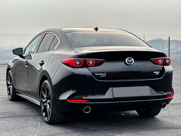2021 Mazda 3 IV (BP), чёрный, 2000000 рублей - вид 5