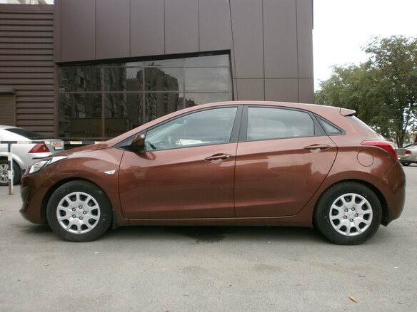 2014 Hyundai i30 II, коричневый, 1500000 рублей - вид 5
