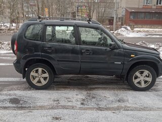 2010 Chevrolet Niva I Рестайлинг, чёрный, 450000 рублей, вид 4