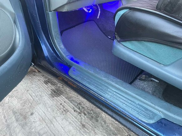 2000 Toyota Vitz I (P10), синий, 270000 рублей - вид 9
