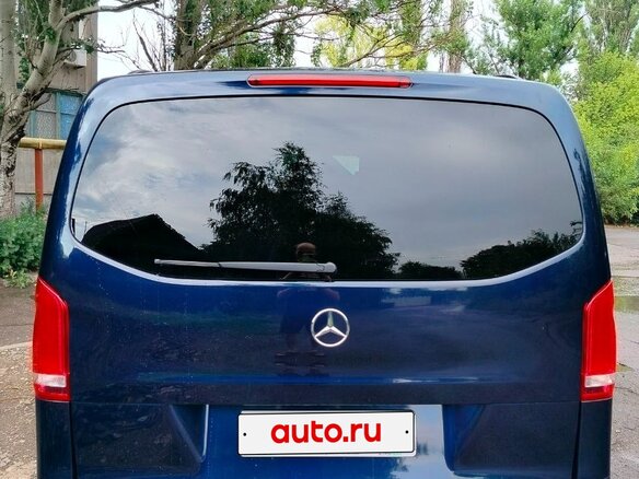 2019 Mercedes-Benz Vito 119 CDI L2 III (W447) Рестайлинг, синий, 5650000 рублей - вид 2