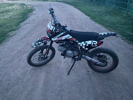2023 Regulmoto Seven Medalist 150E, красный, 70000 рублей, вид 3